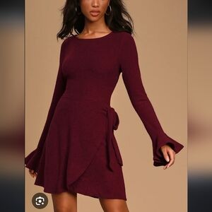 NWT Lulu's Burgundy Faux Wrap Mini Dress Long Bell Sleeves Size Medium